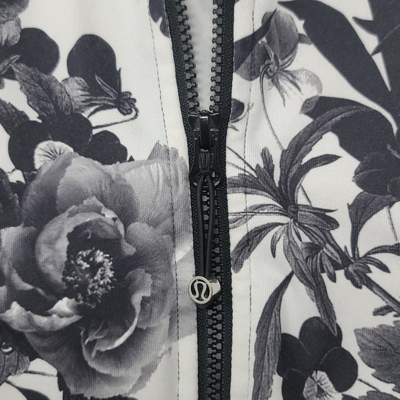 Lululemon Nice Asana jacket - Picture 8 of 11